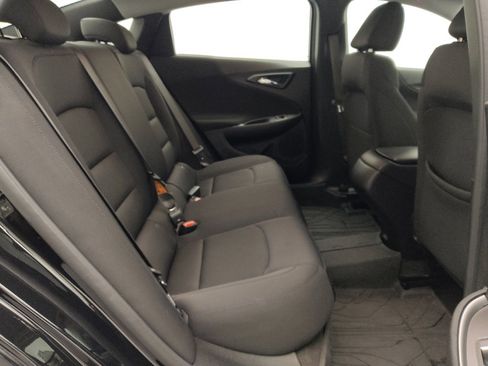 Used 2025 Chevrolet Malibu LS FWD image 19