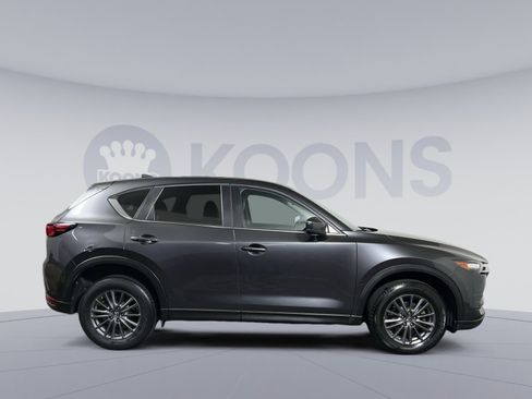 Used 2017 MAZDA CX-5 Touring image 8