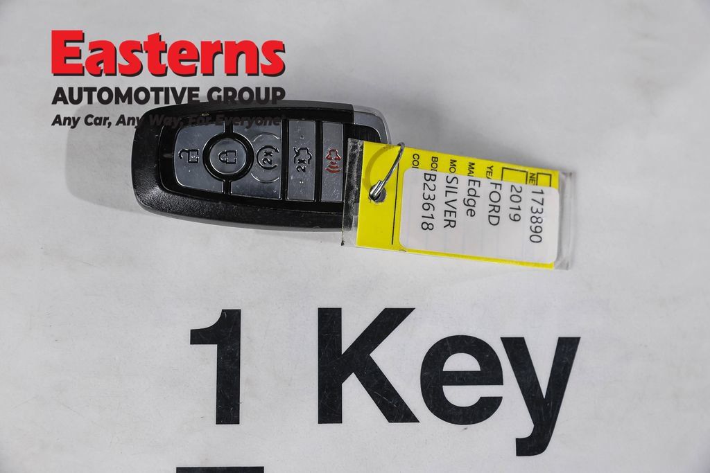 Used 2019 Ford Edge SEL w/ Equipment Group 201A FWD image 26