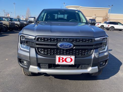 Used 2025 Ford Ranger Lariat w/ FX4 Off-Road Package image 3