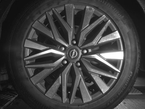 Used 2025 Nissan Altima 2.5 SV image 14