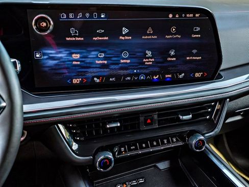 Used 2025 Chevrolet Tahoe RST w/ Comfort Package image 16