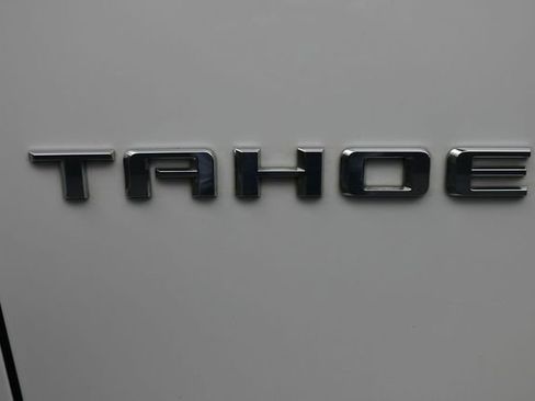 Used 2021 Chevrolet Tahoe Premier w/ Premium Package AWD/4WD image 10