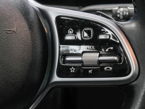 Certified 2023 Mercedes-Benz GLB 250 4MATIC image 20