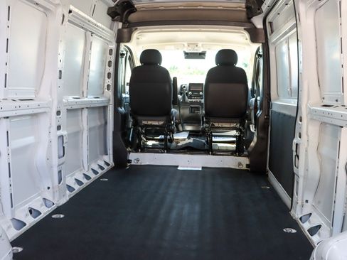 Used 2024 RAM ProMaster 2500 w/ Convenience Group FWD image 27