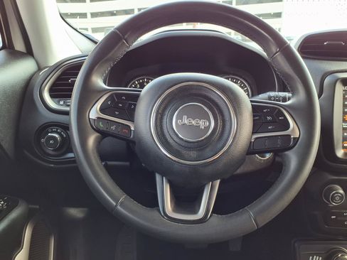 Used 2022 Jeep Renegade Latitude AWD/4WD image 13