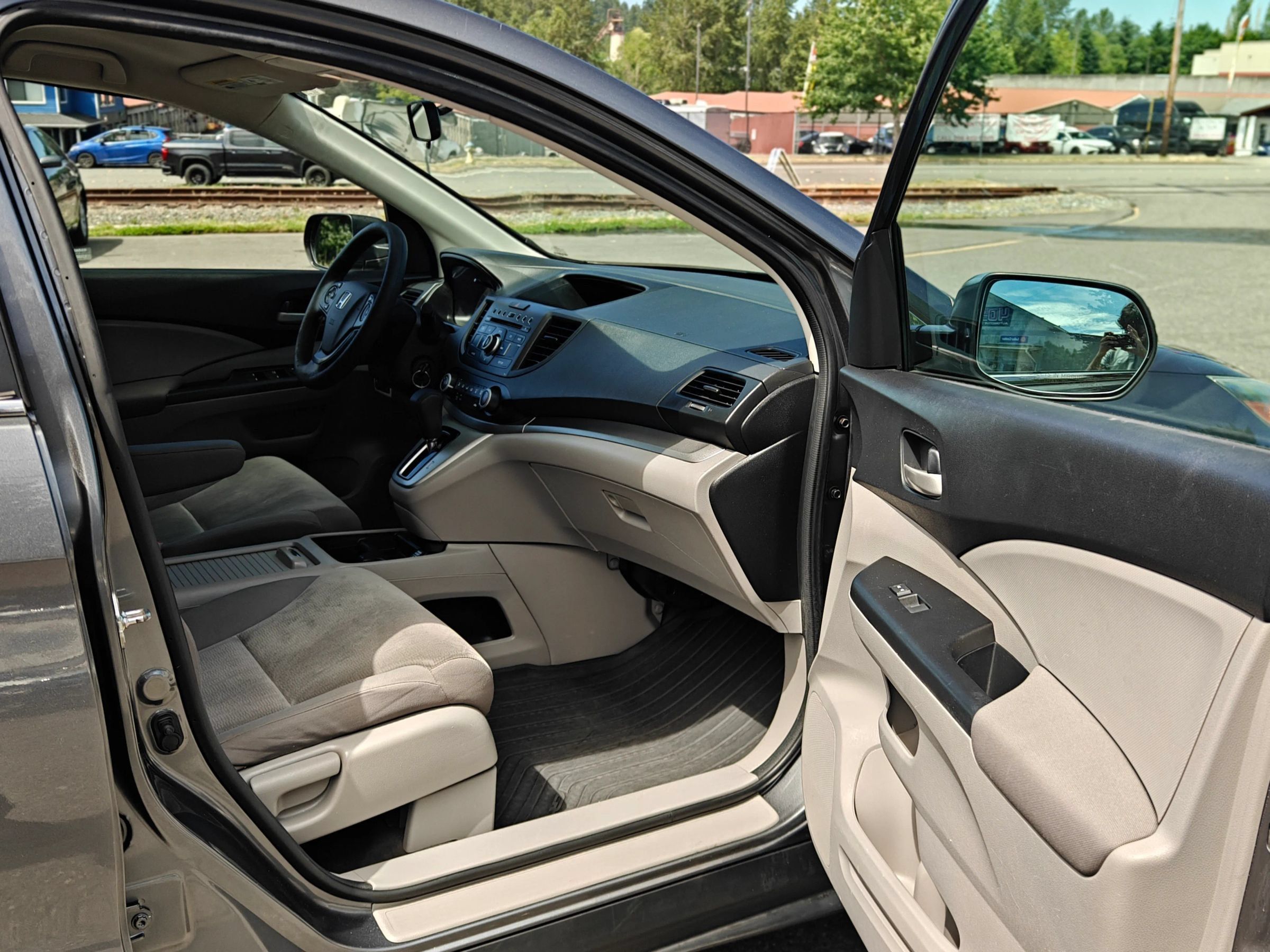 Used 2012 Honda CR-V LX image 23