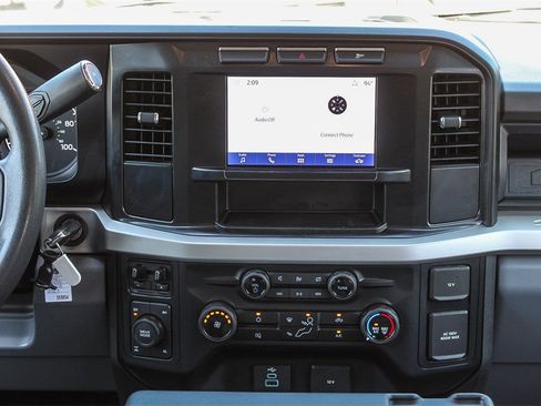 Used 2023 Ford F250 XL w/ XL Chrome Package image 17