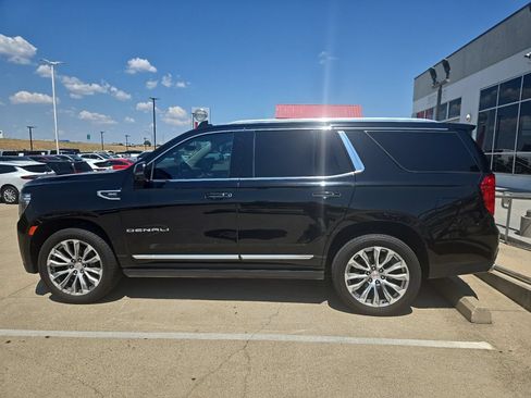 Used 2021 GMC Yukon Denali w/ Denali Premium Package RWD image 15