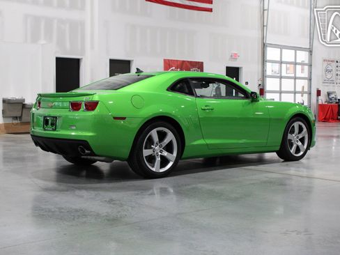 Used 2011 Chevrolet Camaro SS image 39