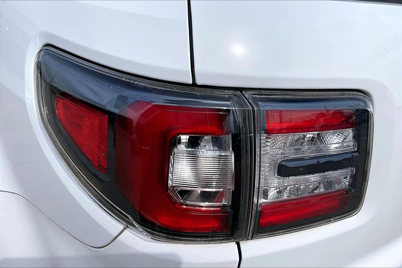 Used 2017 GMC Acadia Limited SLT FWD image 29