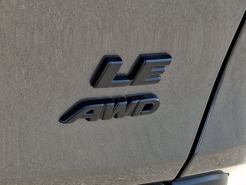 Used 2023 Toyota RAV4 LE AWD/4WD image 30