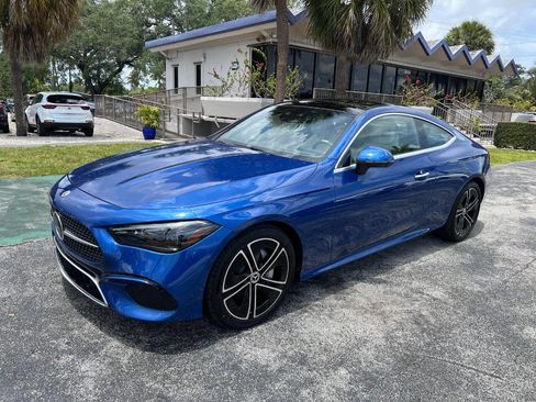 Used 2024 Mercedes-Benz CLE 300 4MATIC Coupe image 2