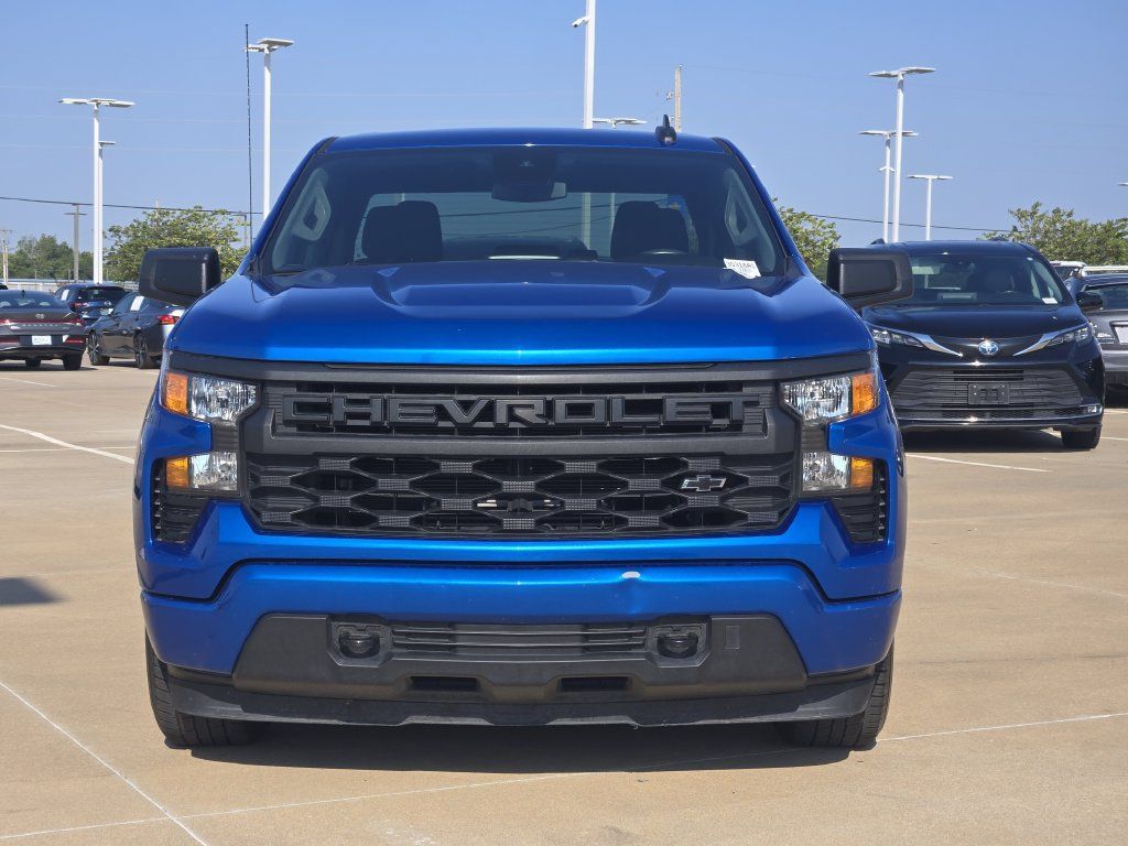 Used 2024 Chevrolet Silverado 1500 Custom RWD image 2
