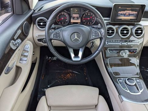 Used 2017 Mercedes-Benz C 300 4MATIC Sedan image 14