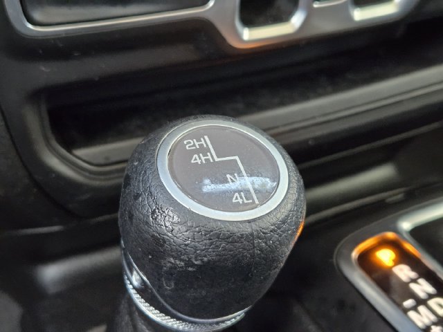 Certified 2026 Jeep Wrangler Unlimited Sahara AWD/4WD image 27