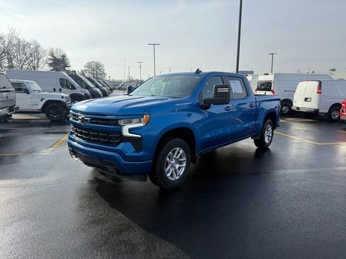 Used 2023 Chevrolet Silverado 1500 RST image 3