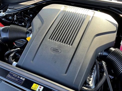 New 2026 Land Rover Range Rover Long Wheelbase SE image 16