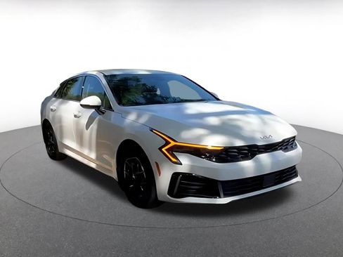 Used 2025 Kia K5 LXS image 3