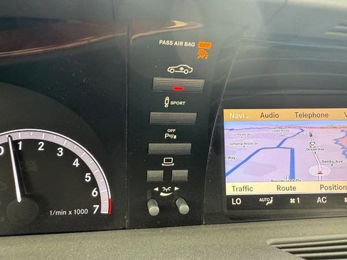 Used 2010 Mercedes-Benz S 550 4MATIC image 30