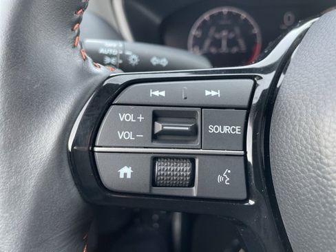 Used 2025 Honda HR-V Sport image 19