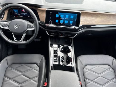 Used 2026 Volkswagen Atlas SE AWD/4WD image 16