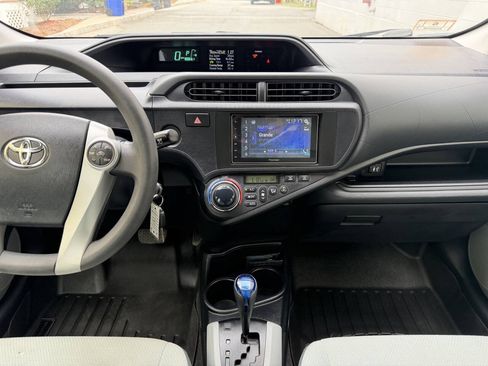 Used 2013 Toyota Prius C One FWD image 21