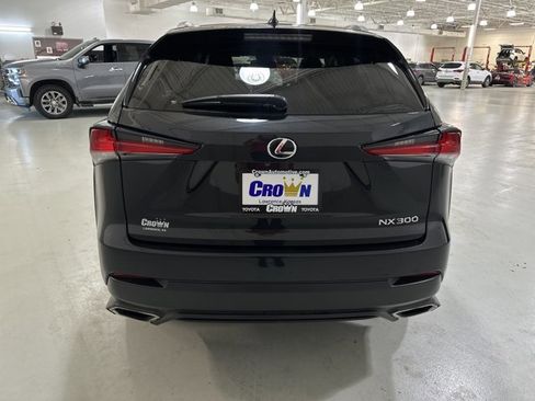Used 2019 Lexus NX 300 FWD image 7