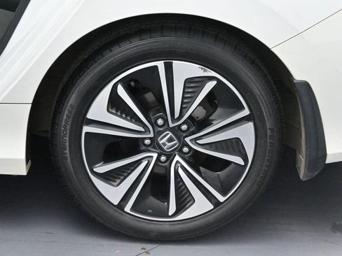 Used 2017 Honda Civic EX-T image 29