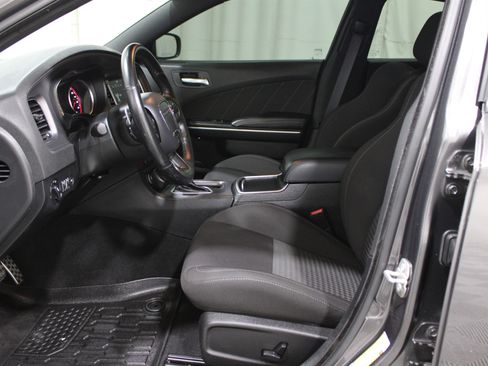 Used 2023 Dodge Charger Scat Pack image 3