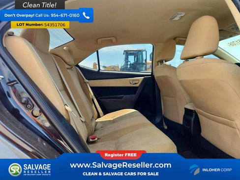 Used 2018 Toyota Corolla LE FWD image 13