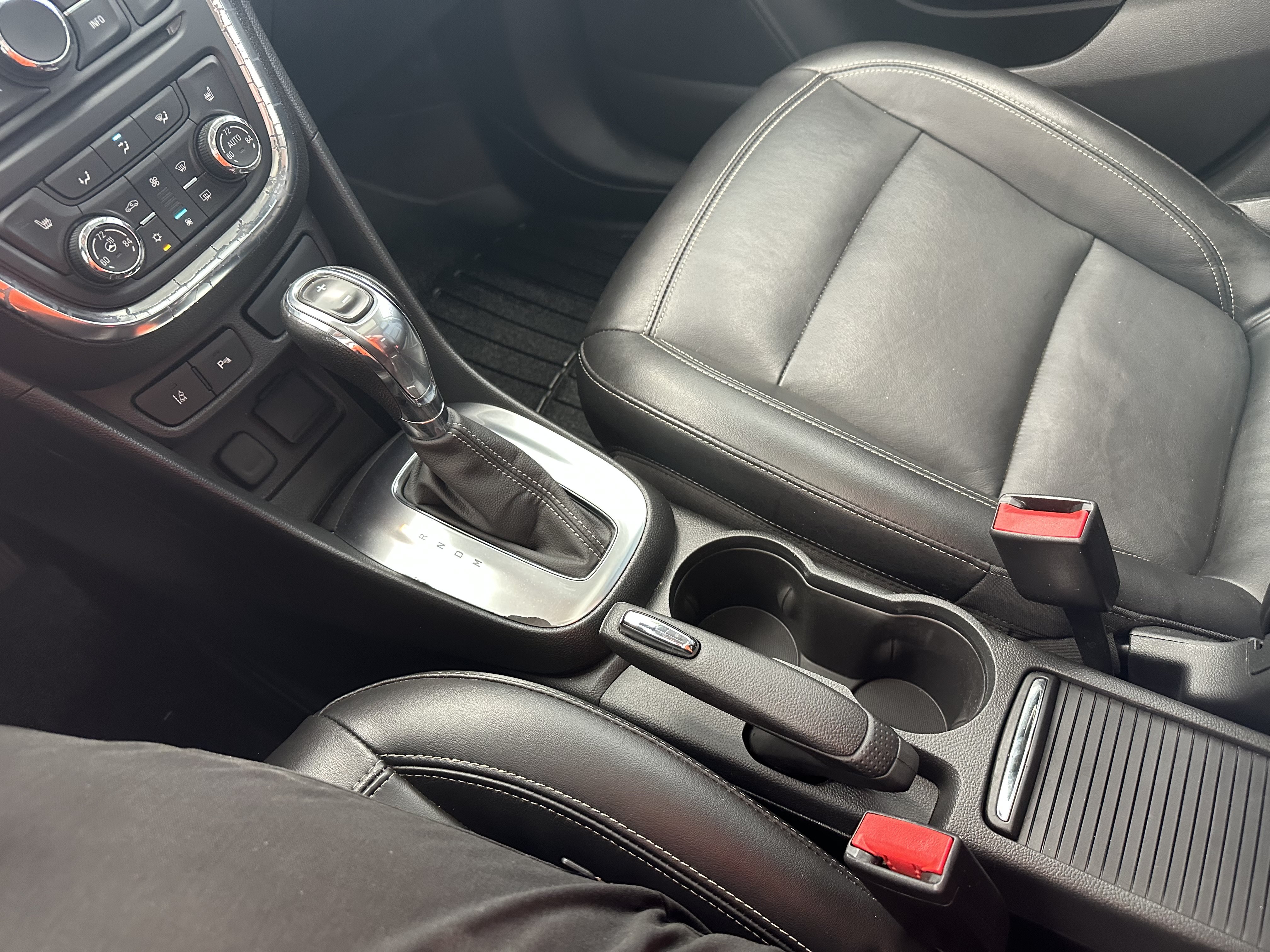 Used 2014 Buick Encore Premium AWD/4WD image 19