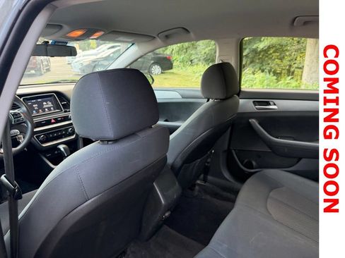 Used 2018 Hyundai Sonata SE FWD image 11