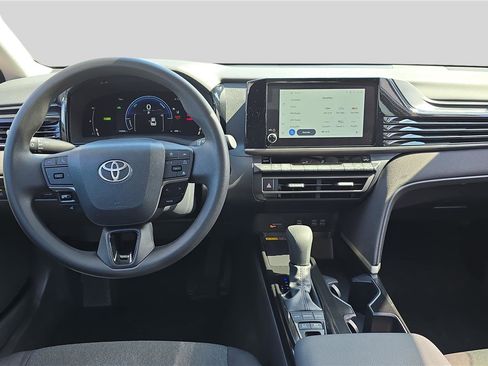 Used 2026 Toyota Camry LE FWD image 9