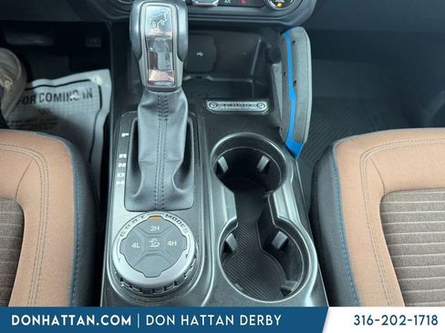 Used 2022 Ford Bronco Outer Banks image 4