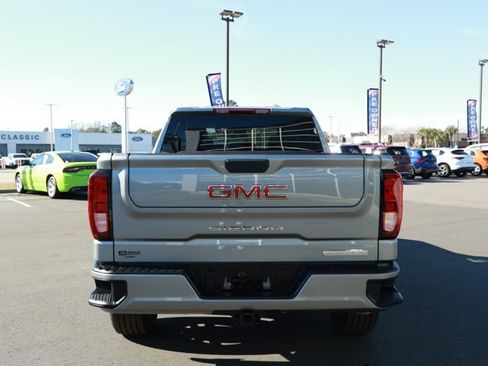 Used 2024 GMC Sierra 1500 Elevation image 7