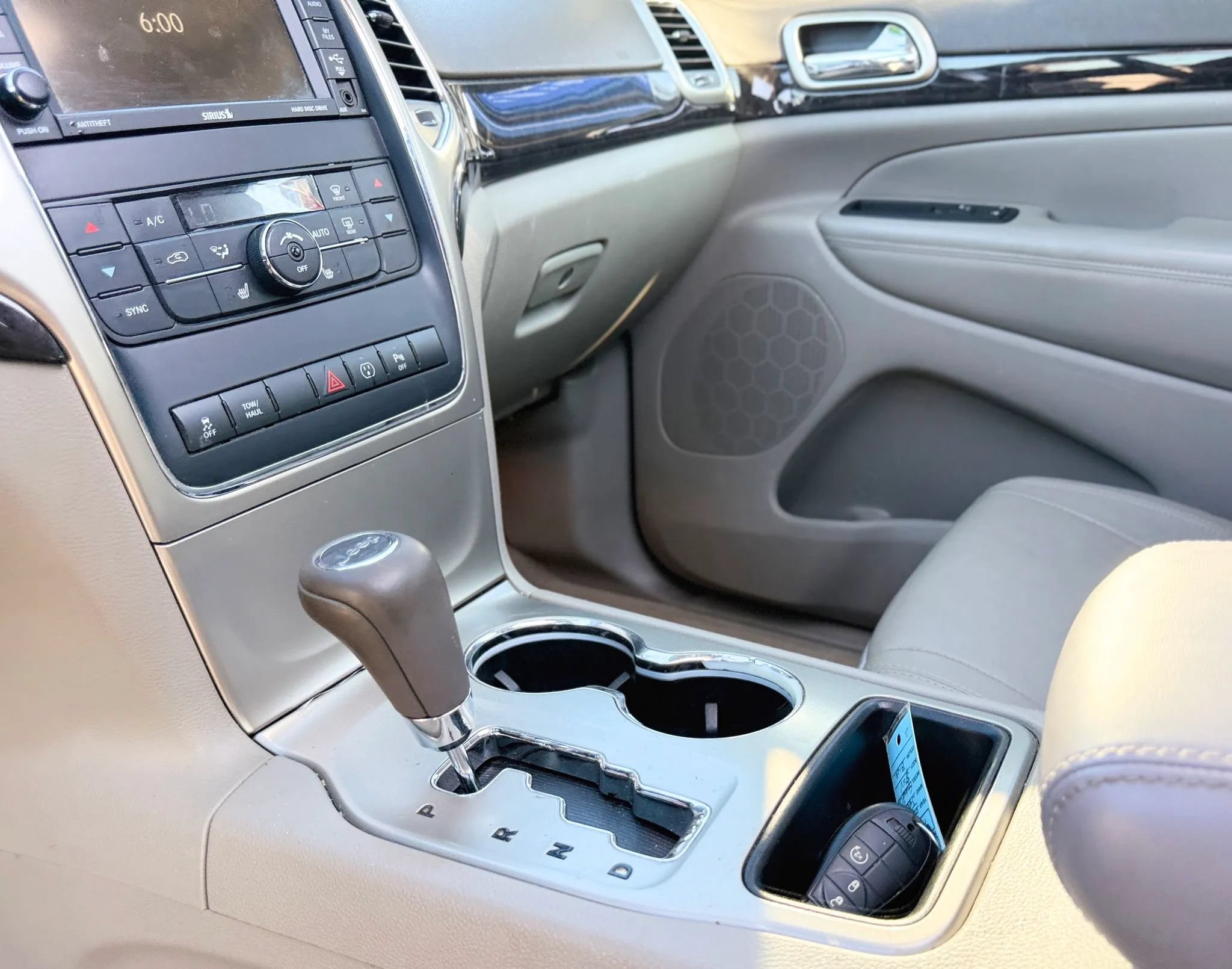 Used 2013 Jeep Grand Cherokee Laredo RWD image 48
