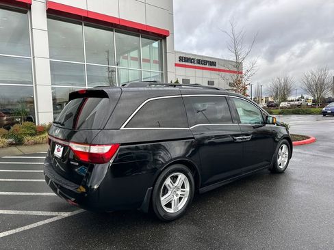 Used 2011 Honda Odyssey Touring image 3