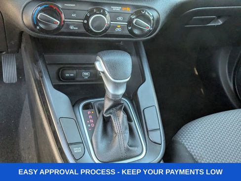 Used 2022 Kia Soul LX image 27