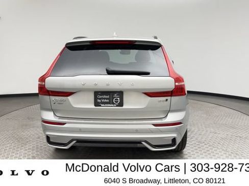 Certified 2023 Volvo XC60 B5 Ultimate w/ Climate Package AWD/4WD image 3