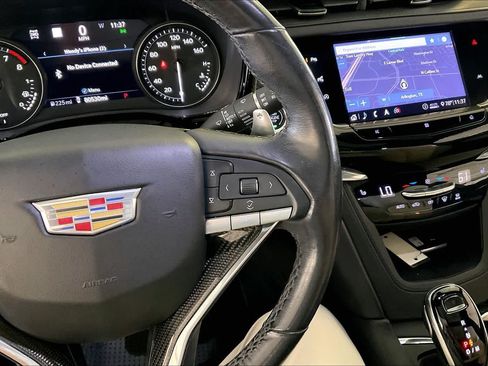 Used 2020 Cadillac XT6 Sport AWD/4WD image 23
