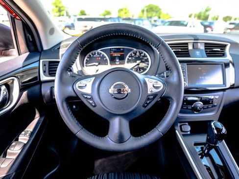 Used 2019 Nissan Sentra SV w/ Special Edition Package FWD image 15