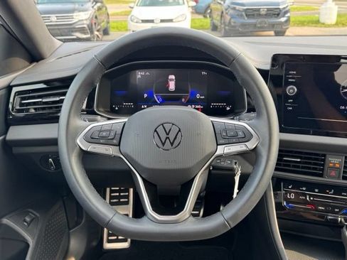 Used 2026 Volkswagen Jetta Sport FWD image 16