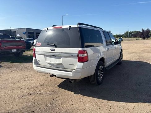 Used 2017 Ford Expedition EL XLT w/ Equipment Group 201A AWD/4WD image 9