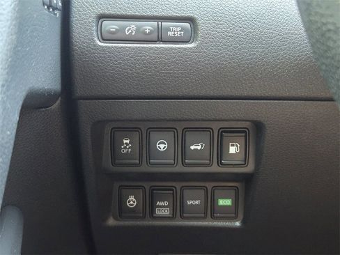 Used 2019 Nissan Rogue SL image 21