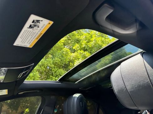 Used 2017 Mercedes-Benz S 550 Sedan image 22