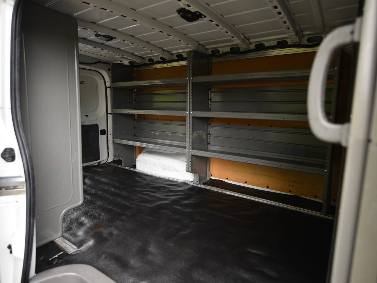 Used 2019 Nissan NV 2500 SV RWD image 10