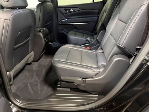 Used 2026 Chevrolet Traverse LT AWD/4WD image 46