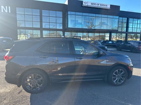 Used 2023 Chevrolet Equinox RS w/ RS Leather Package image 5