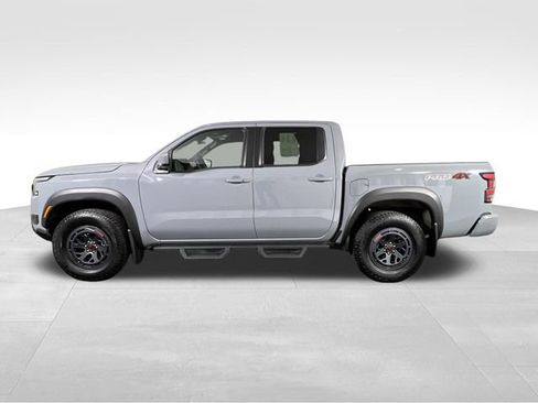 Used 2025 Nissan Frontier PRO-4X AWD/4WD image 7